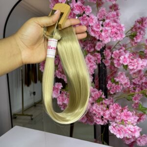 bone straight (color 24)