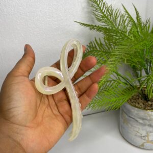 twisted bowknot (white)