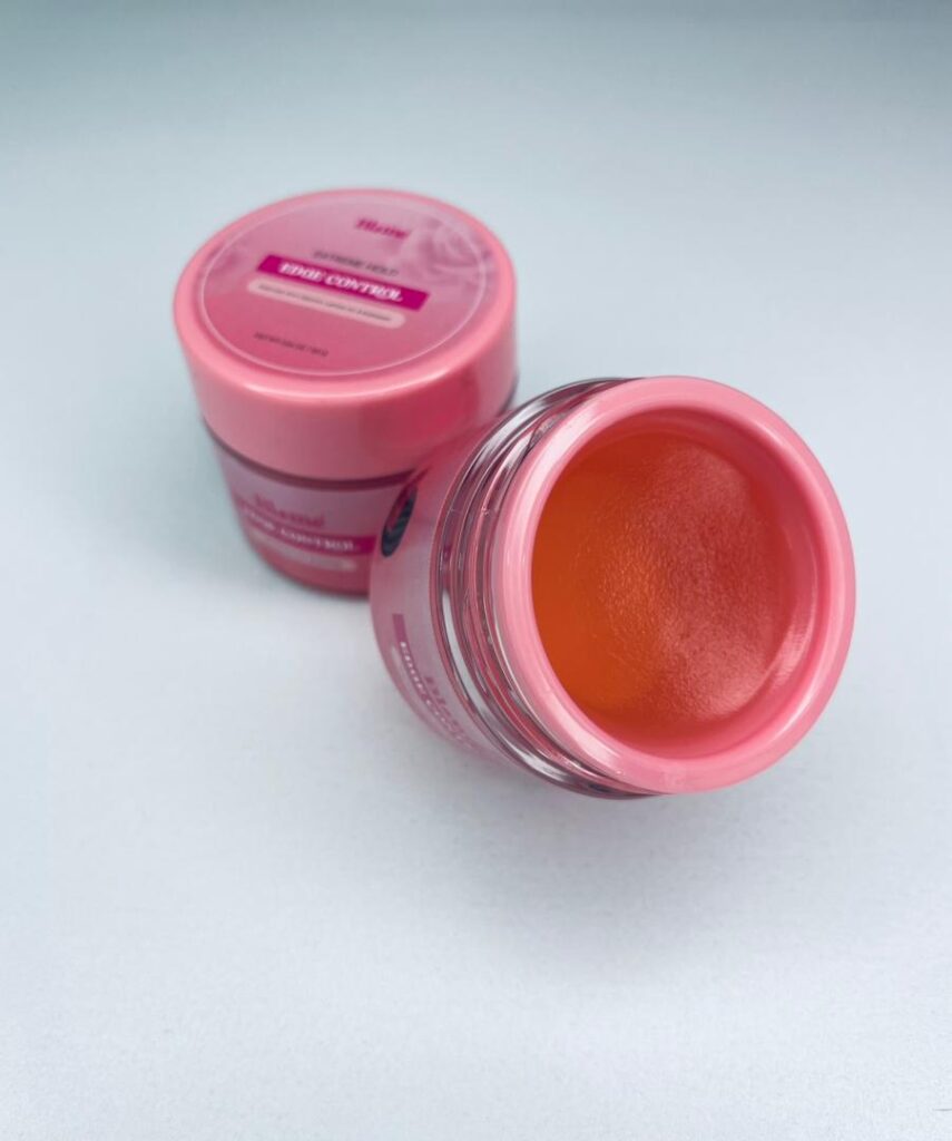 blume 30g edge control (enriched with keratin, castor oil and rosemary to support healthy edges)